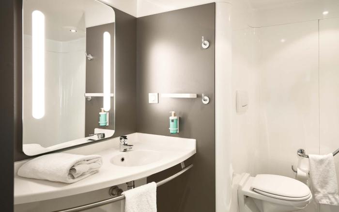 B&B HOTEL Paris Grand Roissy CDG Aéroport 4 étoiles