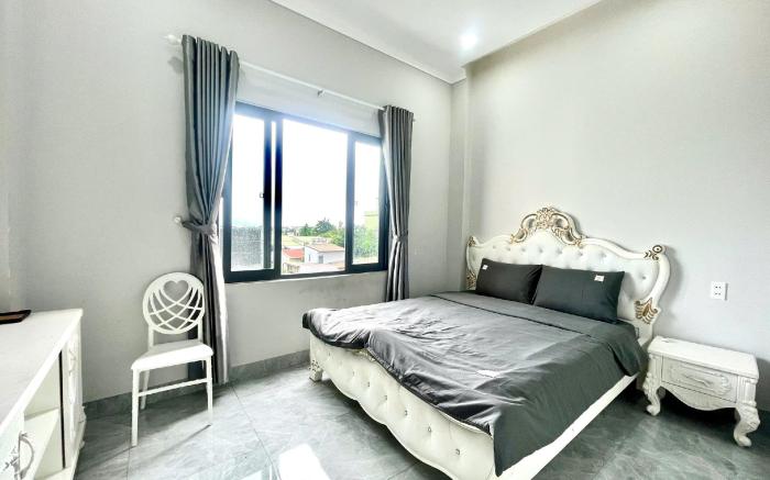 Luxurious, Private. Peaceful, Convenient, Clean.