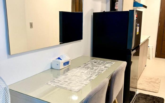 Luxe Studio at 38 Park Avenue IT PARK