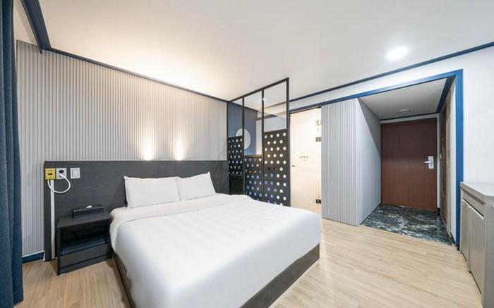 Jeju Shinjeju Noblesse Hotel