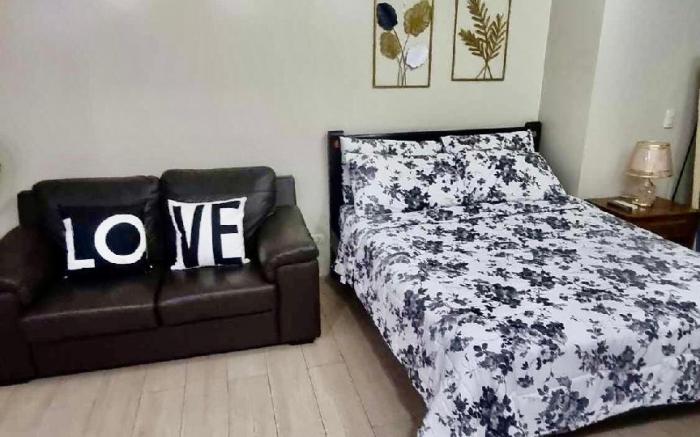 Budget Stay in 81 Newport Near Naia Terminal