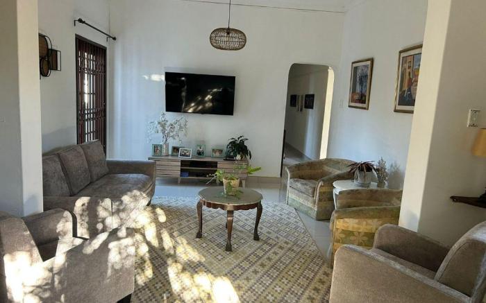 Redlands Villa