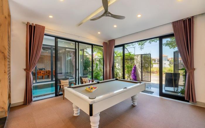U Maison 6BRs w/ Pool & Billiard