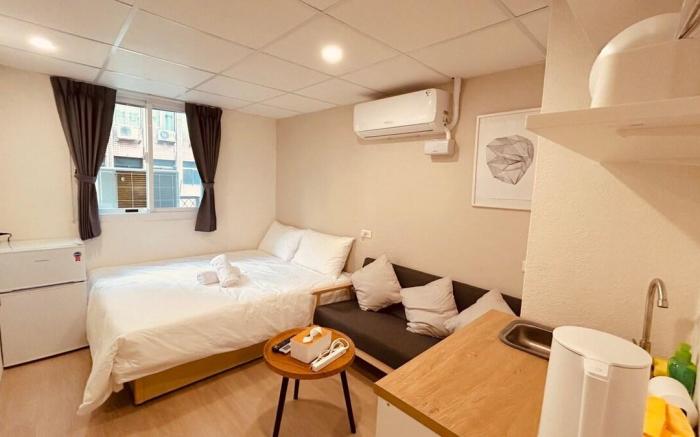 HC804\Red House\Dihua Street\ Ximen MRT Station 