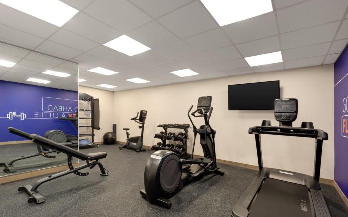 Holiday Inn Express & Suites Hayward – Mission Foothills By IHG