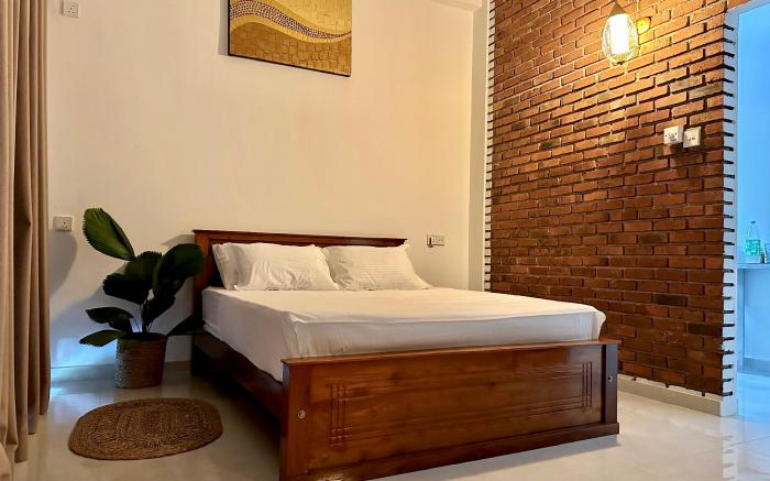 Track Monkey's Lodge