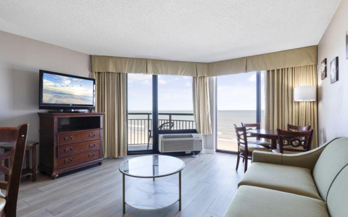OceanFront Condo Patricia Grand | Right on the Beach