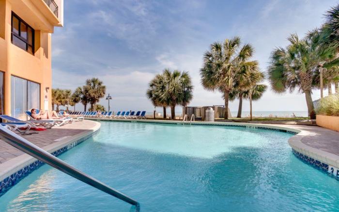 OceanFront Condo Patricia Grand | Right on the Beach