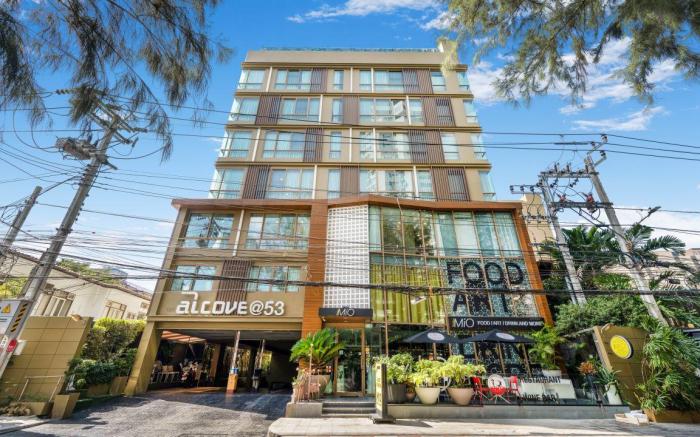 Alcove@53