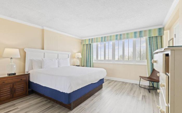 2BR Carolina Dunes Condo: Oceanfront