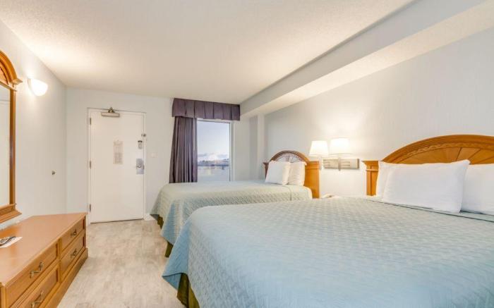 Boardwalk Beach Resort | Oceanfront with Balcony