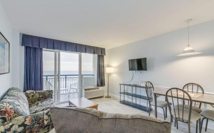 Boardwalk Beach Resort | Oceanfront with Balcony