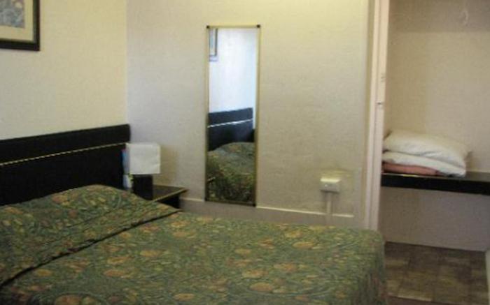 Avalon Motel