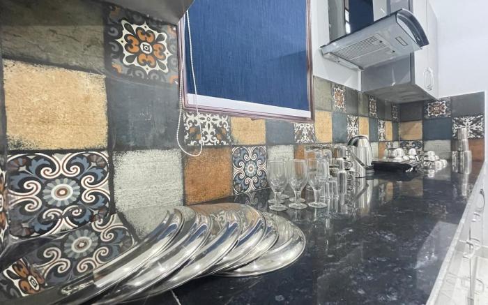 25. 3bhk peaceful, family, relax, by Instay