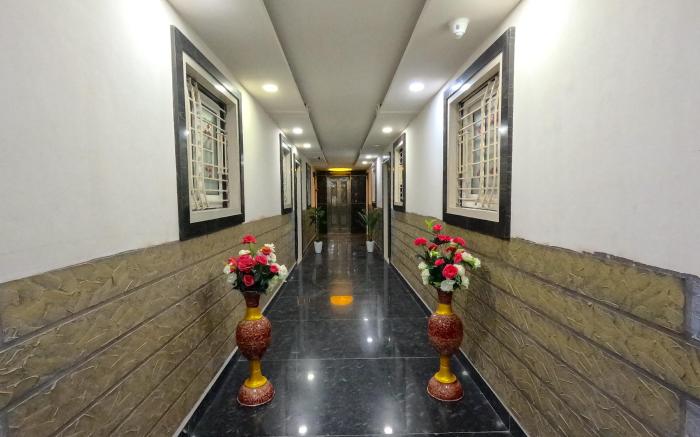 HOTEL SWETA VILLA & BANQUET HALL