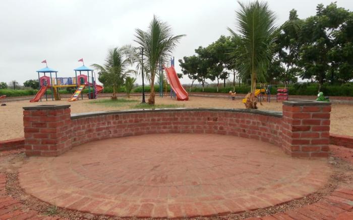 BANSARI GREENS RESORT
