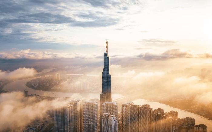 Landmark 81 and Vinhomes - Royal Apartment