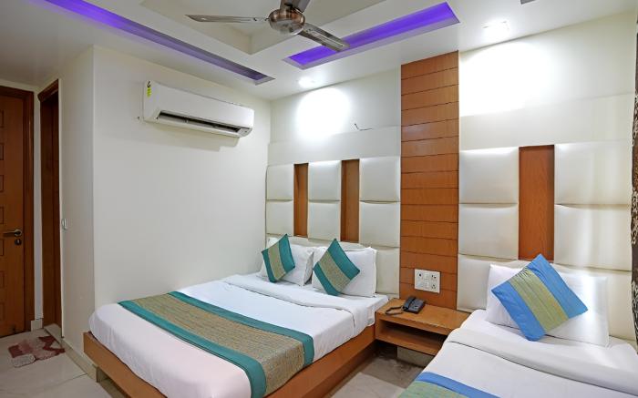 Hotel Tashkent Palace