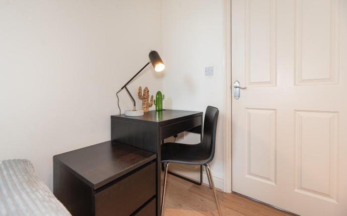 2BR in Charing Cross | Victoria Embankment Gardens