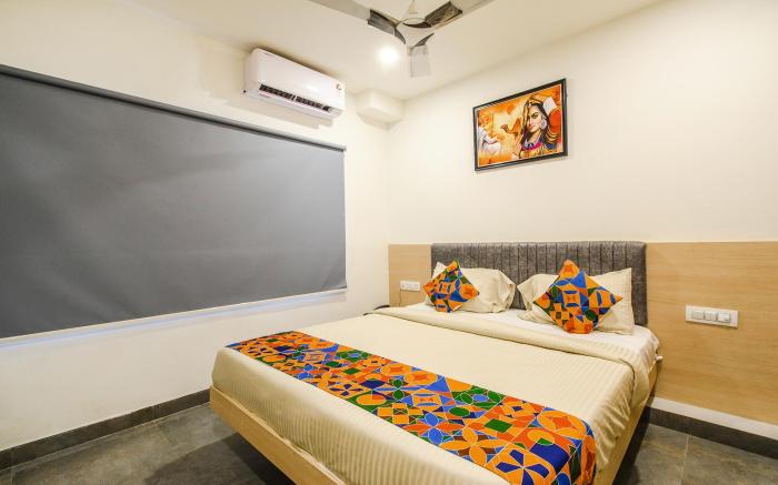 FabHotel Prime Adhirath Grand - 400M from Durgam Cheruvu Metro Station, Madhapur