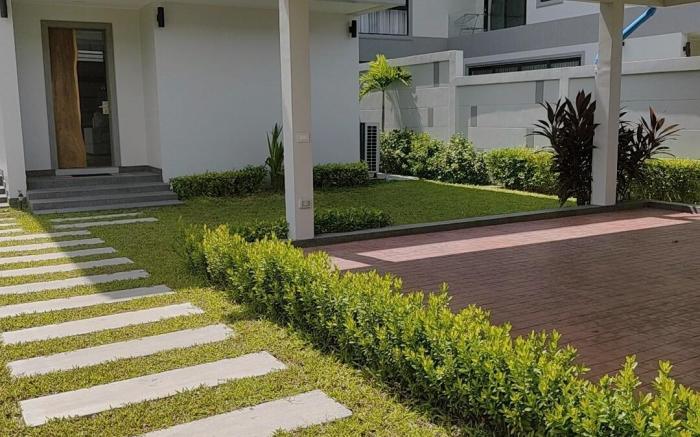 Zhongtian Beach Romantic Luxury High-End Villa with Five Bedrooms and Five Bathrooms