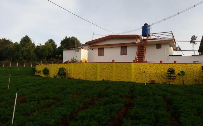 Joni farm house in Ooty