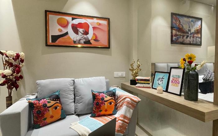 Stayo Rooms : Premium Suite room (Park view)