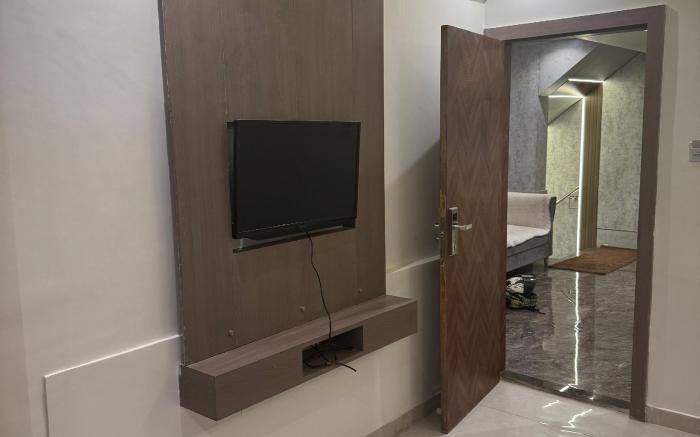 Hotel Sahara Residency