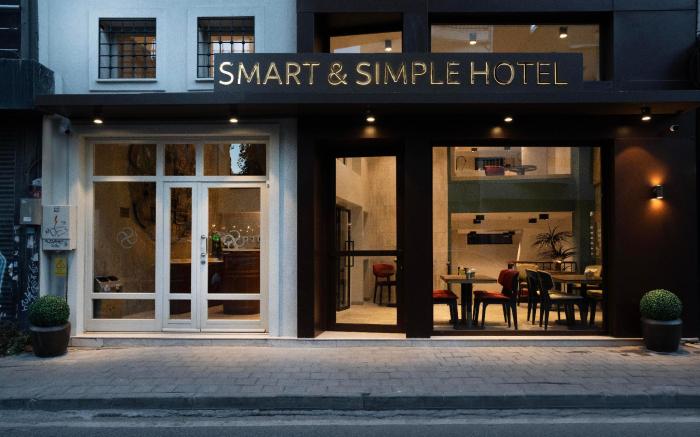 Smart and Simple Hotel Karakoy
