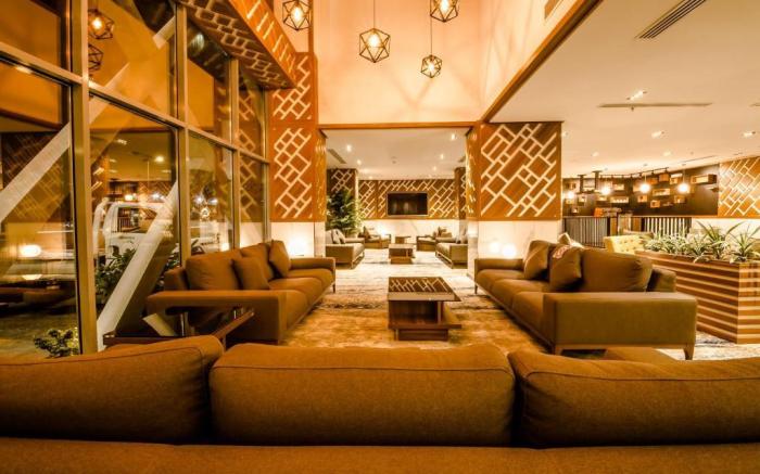 White Diamond Hotel Sari