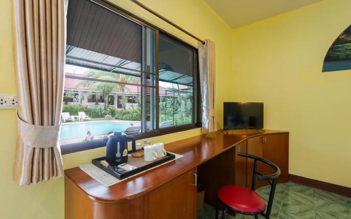 The Golddigger's Resort