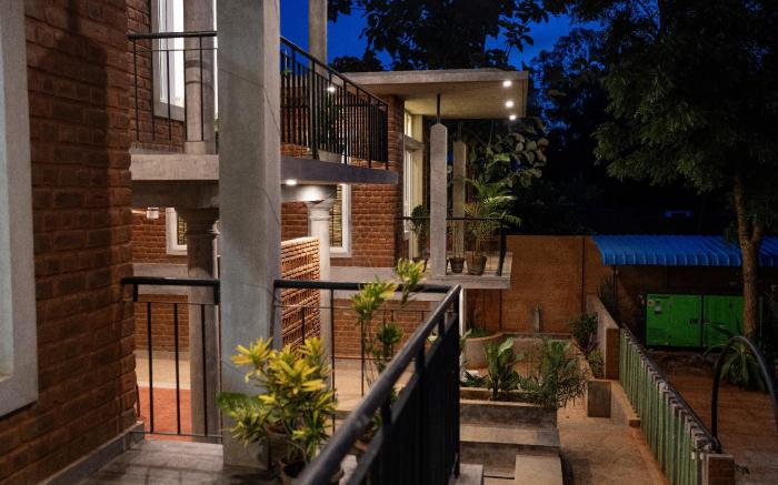 Vana by Loka - Nature Inspired Studios