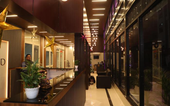Rosewood Luxury Hotel