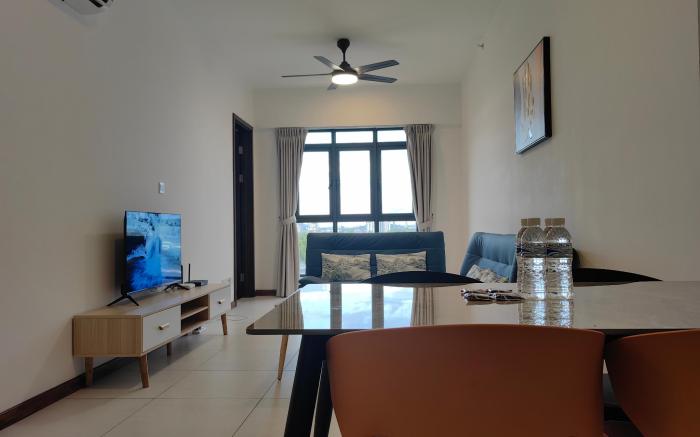 Near Airport|FreeParking|KAvenue|Family Room 6 Pax