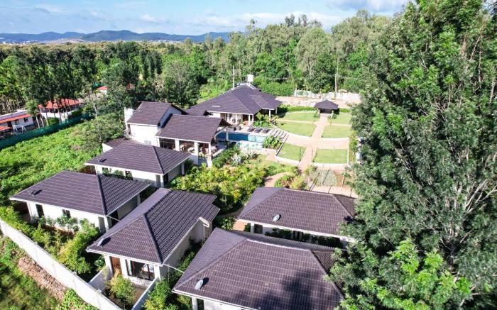 THE FERHILL RESORT