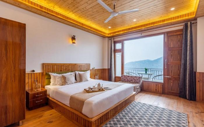 Alaya Stays 5 BHK with Hill View - Querencia