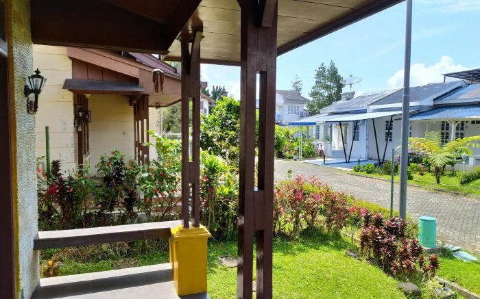 Villa minimalis nyaman beraih rapih