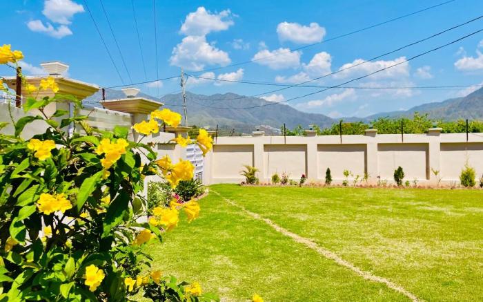 The Hillock-HillView  Villa with FirePit & Pool