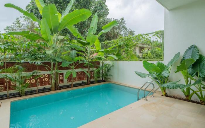 ELIVAAS 3 BHK with Pvt outdoor Pool - Mirai Gemini