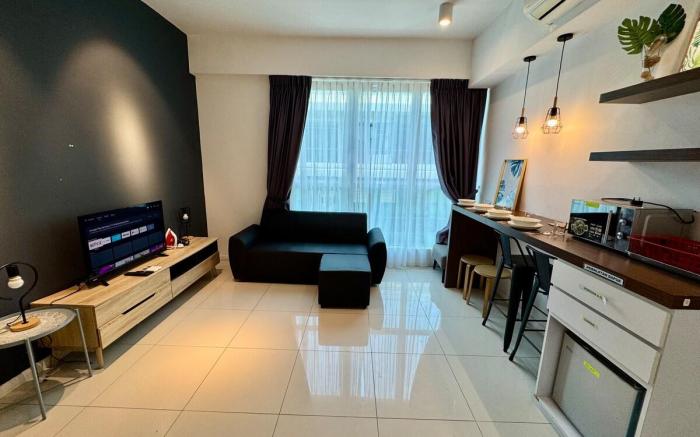 KK SUTERA AVENUE WT POOL OPP IMAGO 3BR 10px (109C)