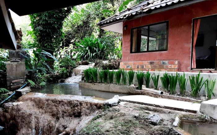 The Cascade - Mae Taeng Waterfall Bungalows
