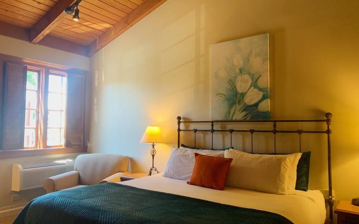 The La Conner Inn