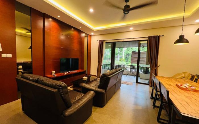 Vimalla Hills Villa 3-BR Bromo
