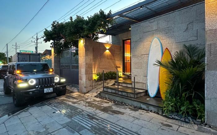 KHOUSE MUI NE - THE PRIVATE BEACHSIDE 2BR VILLA