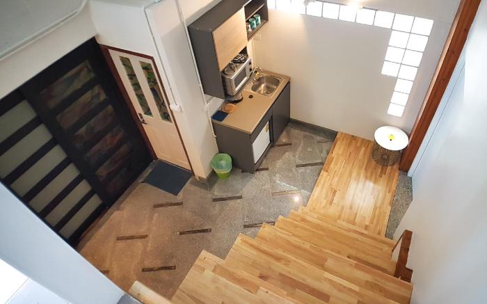 Sukhumvit Loft Haven with Kitchen + Bathroom (R1)