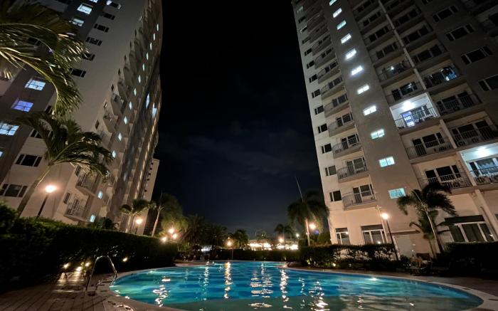 Cozy and comfy 1 bedroom unit at SM Southmall