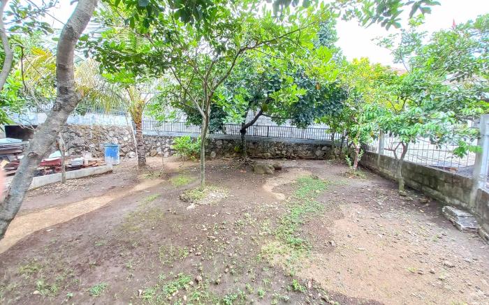 Alif House Syariah Redpartner near Taman Dayu Pandaan