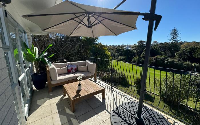 Waiake Beach Apartments