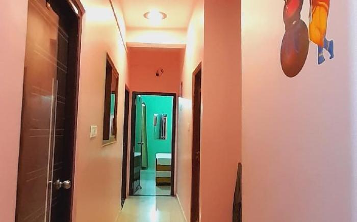 Shiv Niketan Guest House 200 mtr  Shri Ram mandir 
