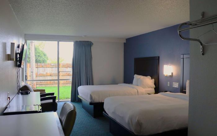 Travelodge by Wyndham Milwaukee